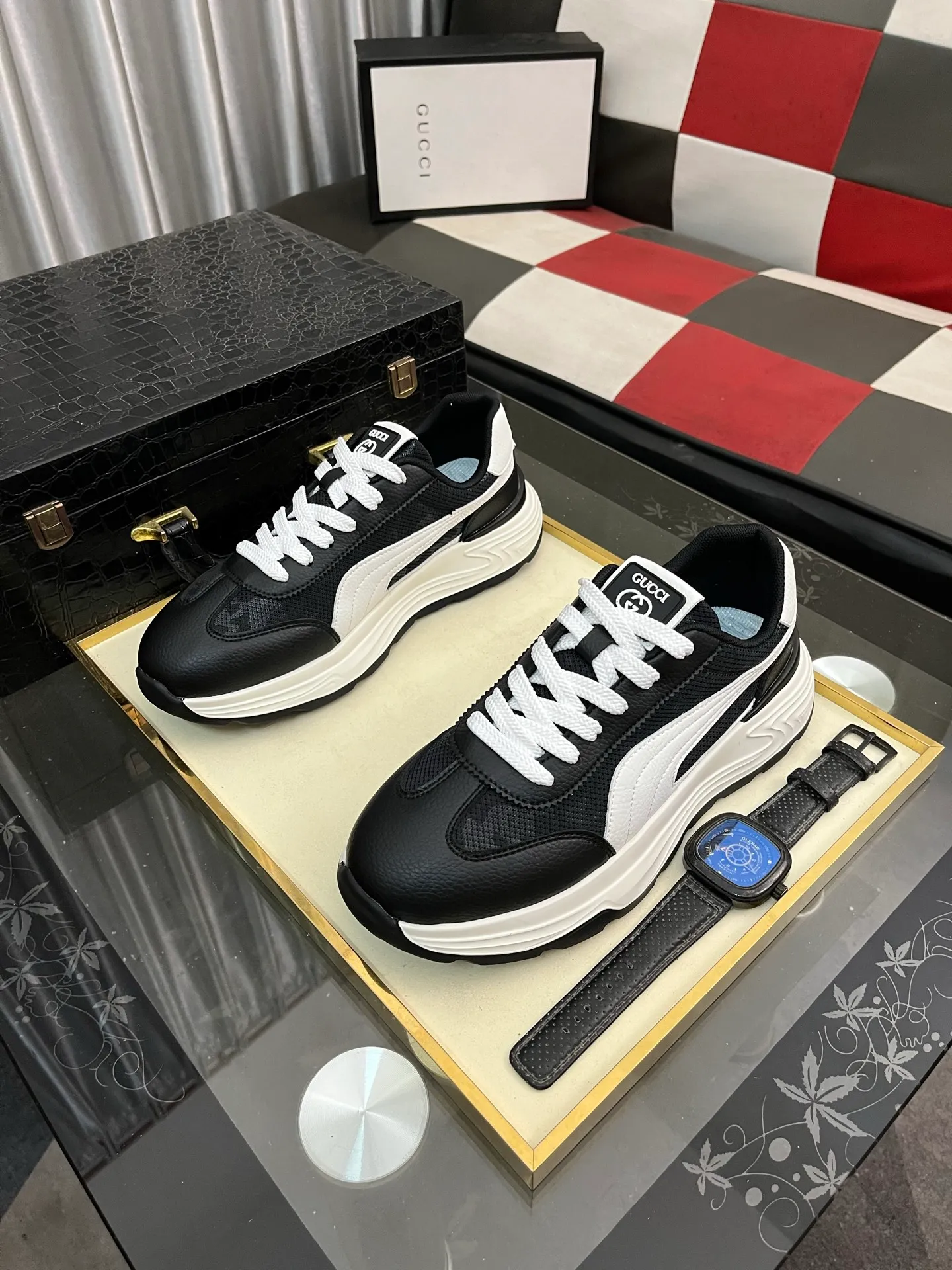 Men's Men's Shoes 💰458⌚️⌚️【GUCCI】Gucci men's latest white shoe series casual shoes! The official website is built 1:1. Upper: Made of imported cowhide, with electric embroidery ➕Inner lining: Made of high-quality first-layer pigskin, soft and comfortable. Picky material selection and exquisite workmanship give you the best enjoyment. Size: 38-443️⃣Colors available